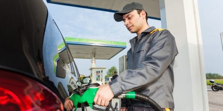 Grupo Sales Seleciona Frentista