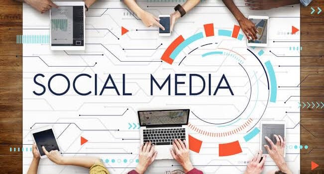 ESTAMOS CONTRATANDO: SOCIAL MEDIA