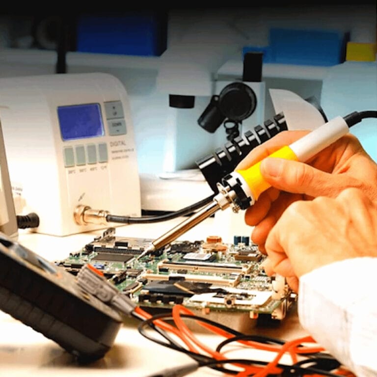 02 Vagas para: Eletrotécnico