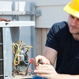 Curso Técnico de Energia Solar e Eólica no Ceará: H-TEC Abre 1.200 Vagas de Qualificação Profissional com Bolsa de R$ 900