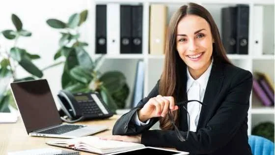 Notto Seleciona Assistente Administrativo