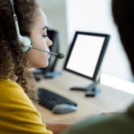 Grupo o Povo Seleciona Operador de Call Center