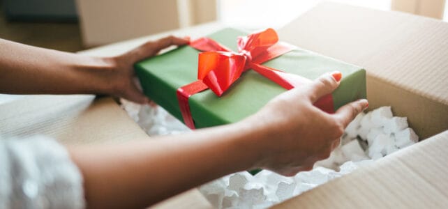 Lily Alumínio Contrata Empacotador(a) Lily Alumínio Contrata Empacotador(a)