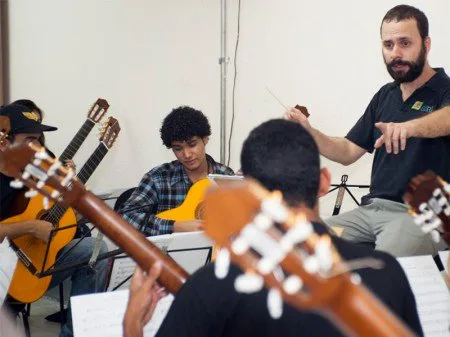 OPORTUNIDADE DE EMPREGO – MUSICOTERAPEUTA 🎶 OPORTUNIDADE DE EMPREGO – MUSICOTERAPEUTA 🎶