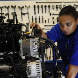 Precisa-se de Mecânico de Manutenção de Motocicletas em Eusébio-CE