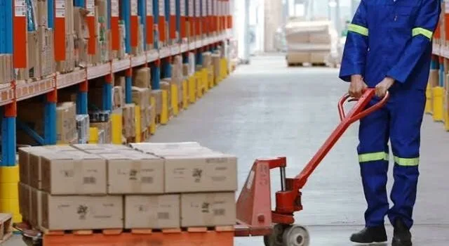 Oportunidade de Trabalho: Vaga de Emprego para Carregador de Armazém no Centro de Fortaleza CE Oportunidade de Trabalho: Vaga de Emprego para Carregador de Armazém no Centro de Fortaleza CE