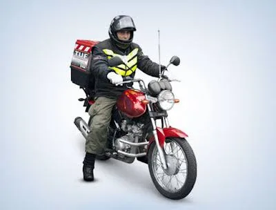 Preta Pneus Auto Center Seleciona Motorista/Motoqueiro Cat. A e B