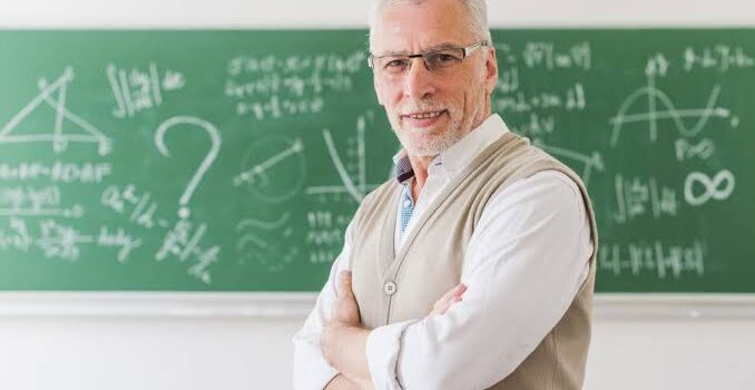 Professor de Matemática e Português, Ensino Fundamental