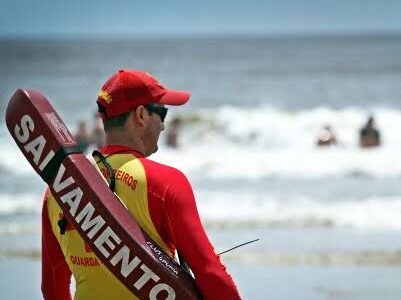 Sine Centro Recruta: 03 Guardas-vidas Sine Centro Recruta: 03 Guardas-vidas