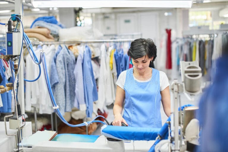 01 Vaga para: Auxiliar de lavanderia