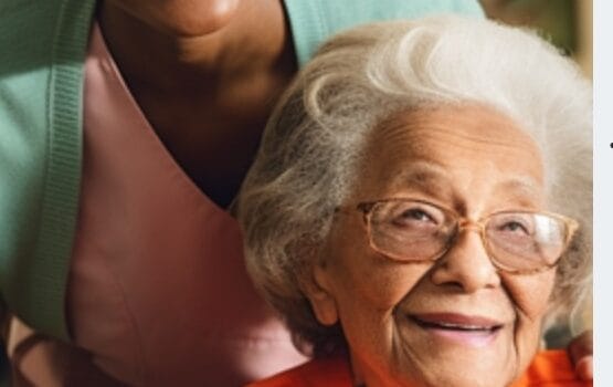 Vaga para Cuidador(a) de idosos Vaga para Cuidador(a) de idosos