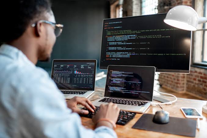 VAGA DESENVOLVEDOR COBOL – K-LAB Home office VAGA DESENVOLVEDOR COBOL – K-LAB Home office