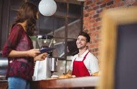 Gott Café Seleciona Atendente