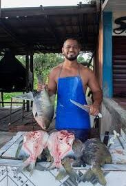 Vaga Para: Para trabalhar com corte de frango e peixe Vaga Para: Para trabalhar com corte de frango e peixe