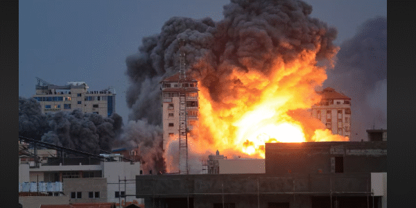 Israel promete lançar um ‘furacão’ sobre Gaza para forçar Hamas a acordo de cessar-fogo Israel promete lançar um ‘furacão’ sobre Gaza para forçar Hamas a acordo de cessar-fogo