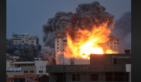 Israel promete lançar um ‘furacão’ sobre Gaza para forçar Hamas a acordo de cessar-fogo Israel promete lançar um ‘furacão’ sobre Gaza para forçar Hamas a acordo de cessar-fogo