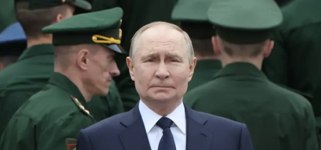 Putin ordena Convocação de 135 mil novos soldados Putin ordena Convocação de 135 mil novos soldados