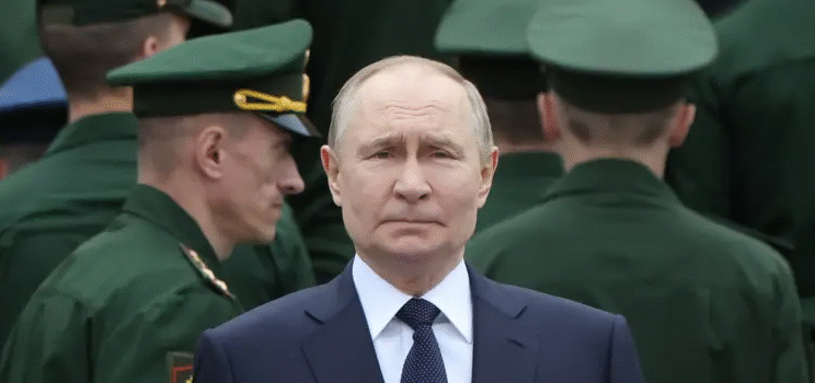 Putin ordena Convocação de 135 mil novos soldados Putin ordena Convocação de 135 mil novos soldados