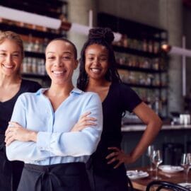 VAGA PARA: CHEFE DE FILA – Praia do Cumbuco/CE