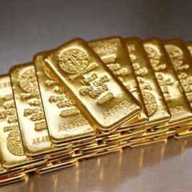 Ouro fecha em alta e renova recorde com tensões entre os EUA e China