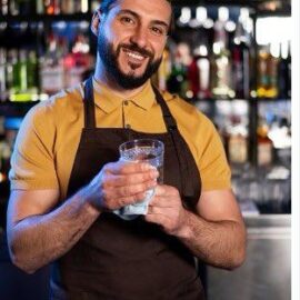 Ajudante de Bar (Sem Experiência) até 06/10/2025