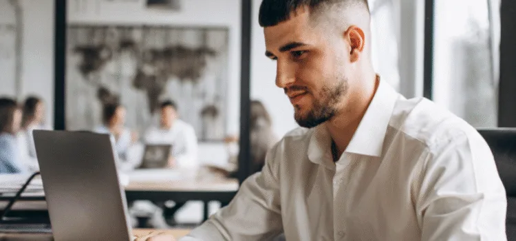 Vaga de Emprego Remoto: Engenheiro Java Júnior (Salário em Dólar USD) Vaga de Emprego Remoto: Engenheiro Java Júnior (Salário em Dólar USD)