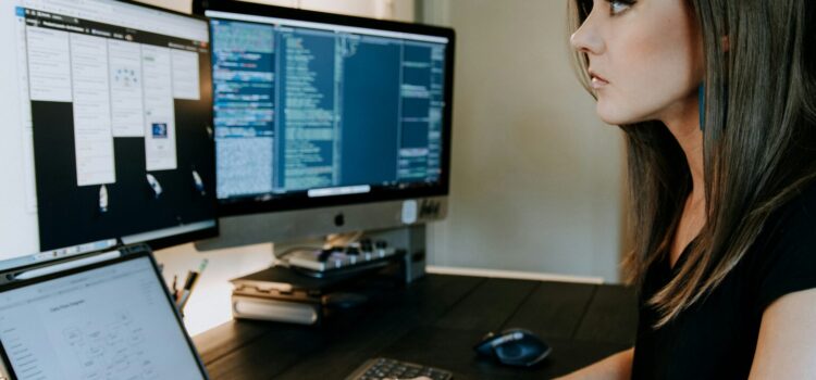 Desenvolvedora Front-End React/Node III – BackOffice Franqueado Home Office