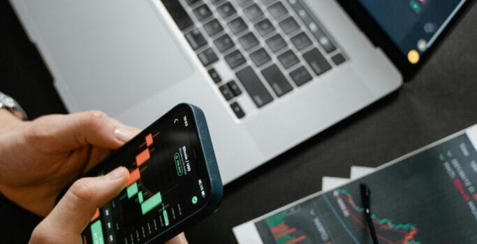 Desenvolvedor Fullstack Sênior Remoto Compass UOL 2026: Vagas e Salários