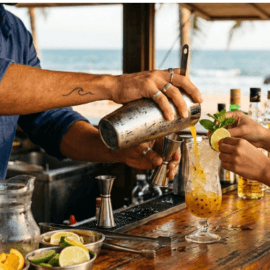 Oportunidade de Emprego em Fortaleza: Vagas para Bartender e Auxiliar na Praia do Futuro